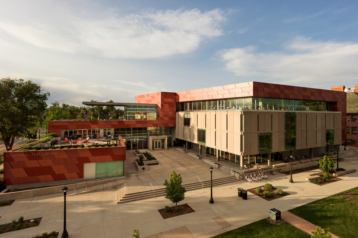 Tutt Library